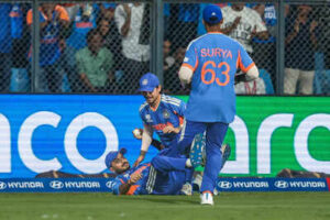 axar patel catch