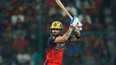 virat 3003 ipl