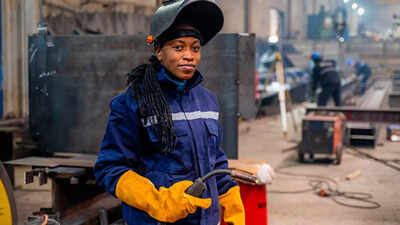 women skilled worker in us