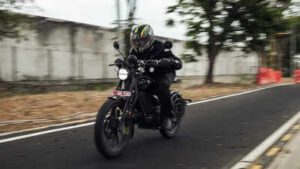 flying flea c6 electric motorcycle review smallest royal enfield with the biggest shift