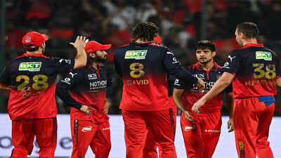 ipl 2026 rcb39s rasikh salam dar four fer bundles out lsg for 146