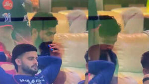 riyan parag vaping2 3004 s