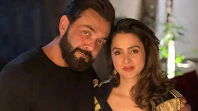 2677963 bobby deol tanya deol