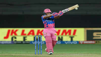 dubai mahipal lomror of rajasthan royalsbats during match 40 of the vivo indian