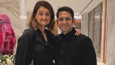 sharib hashmi with wife 2
