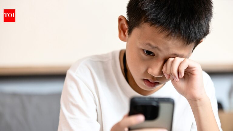 Are your kids addicted to screens too? 5 things parents must fix first before limiting screen time