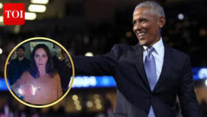 disclosure day barack obamas surprise visit on steven spielbergs set leaves the cast speechless it was insane
