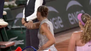 marta kostyuk mirra andreeva semi final sparks controversy screengrab