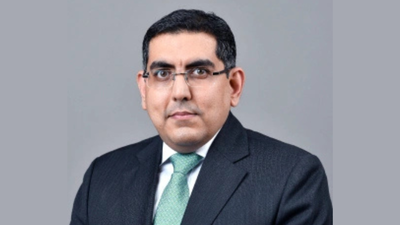 puneet sharma cfo at axis bank