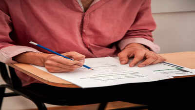 up police si pet 2026 schedule changed upprpb revises test dates relocates affected examination centre