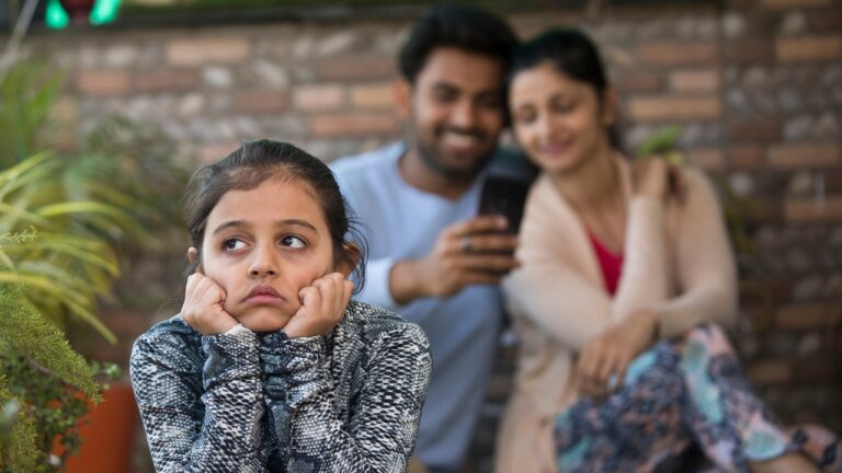 Parental Phone Habits: Psychology says it’s not just a child’s screen time but also a parent’s phone habits that affect their behaviour