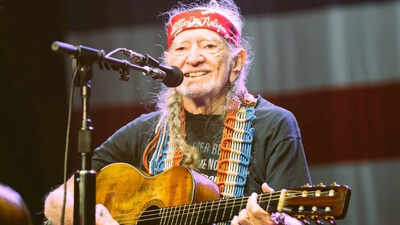 willie nelson opposes proposed texas data centres near abbott