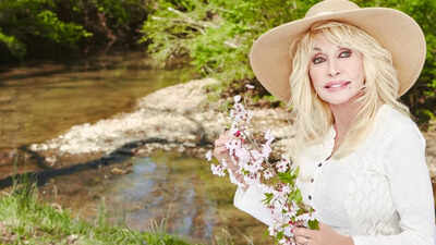 1787794133 dolly parton
