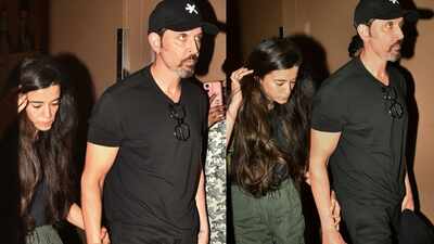 hrithik saba 1