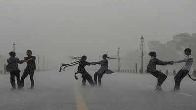weather rain in delhi