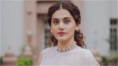 1788416634 deepika