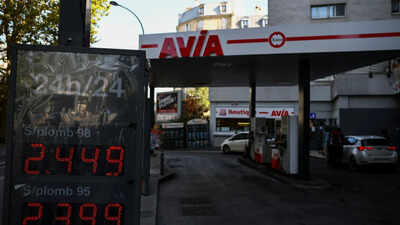 fuel and diesel prices rise in paris